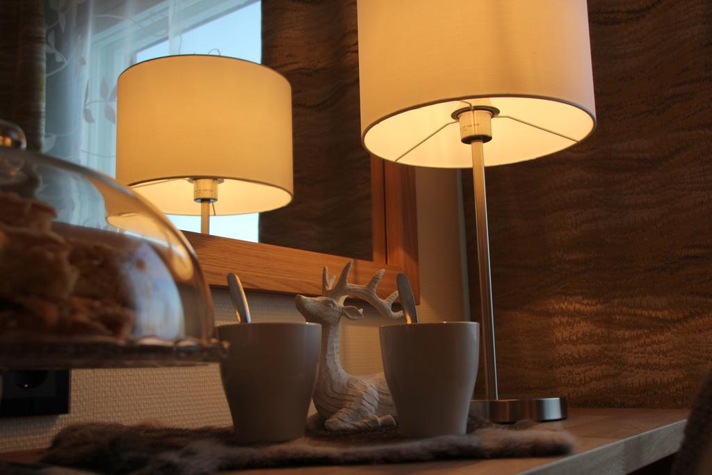 Hotel Aakenus Рованиеми Екстериор снимка