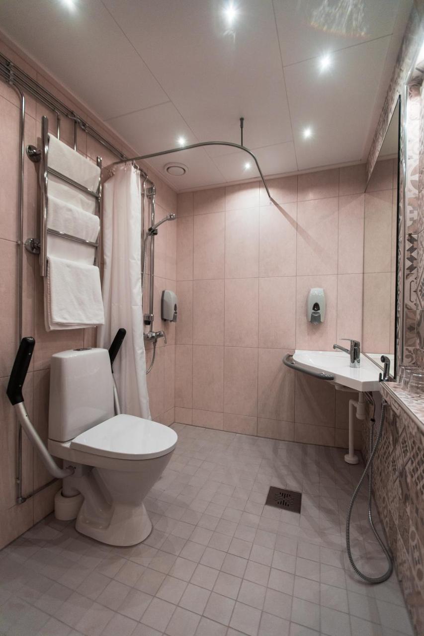 Hotel Aakenus Рованиеми Екстериор снимка