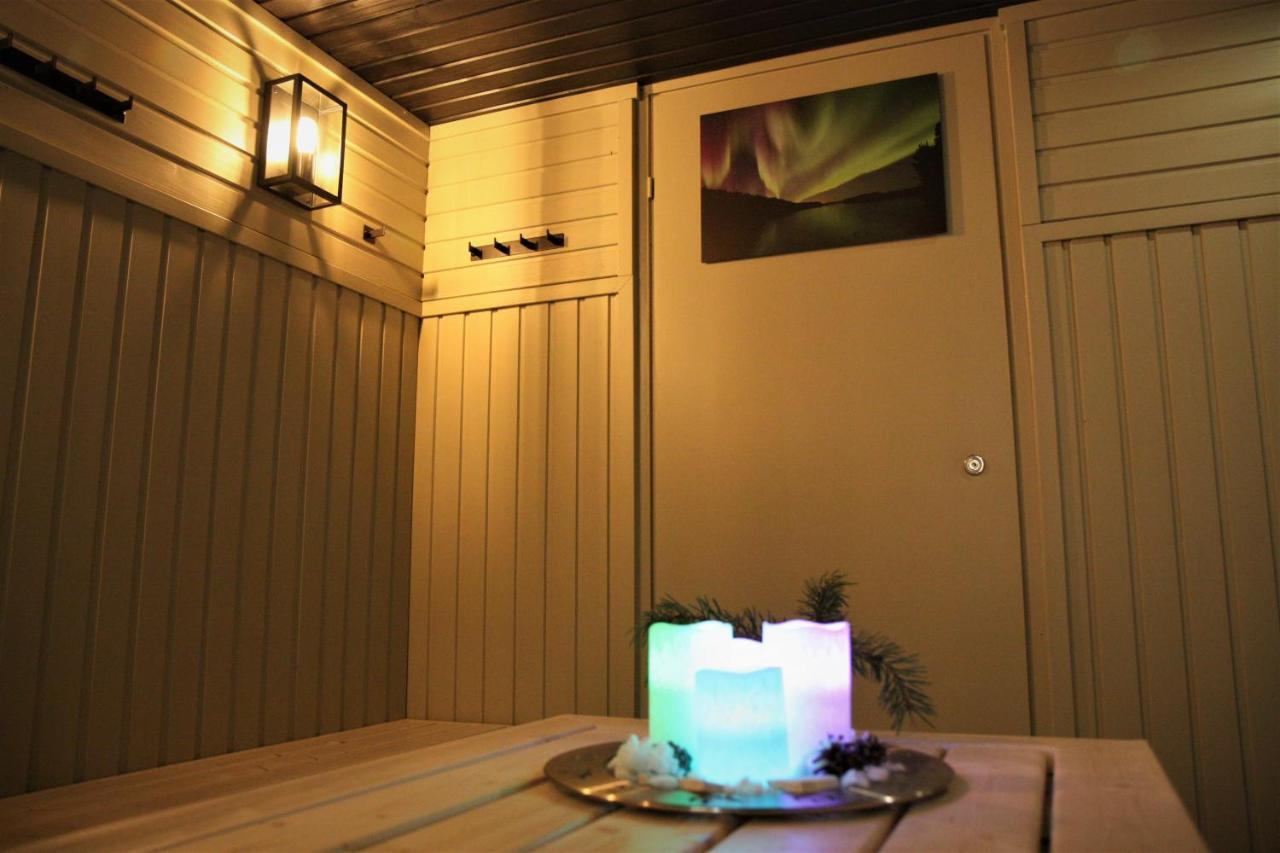 Hotel Aakenus Рованиеми Екстериор снимка