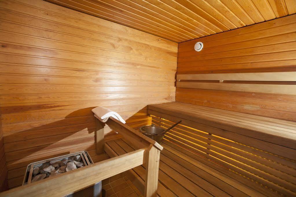 Hotel Aakenus Рованиеми Екстериор снимка